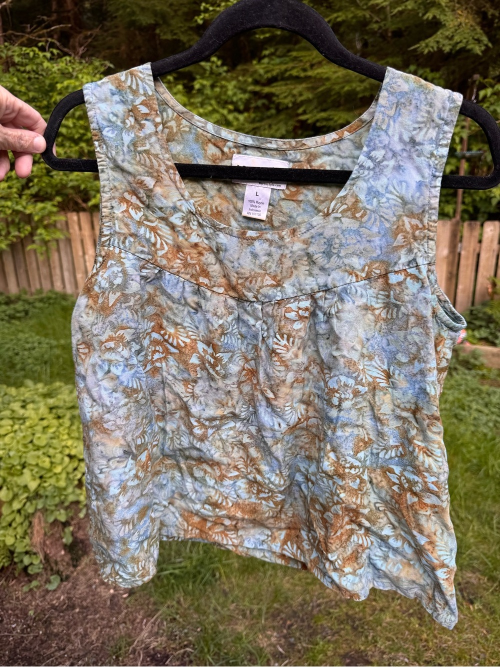 NorthStyle Sleeveless Floral-Leaf Print Tank in Blue and Brown